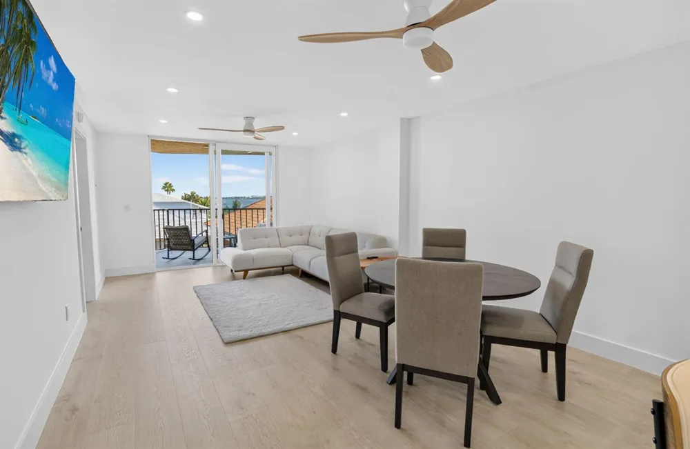 896 FEDERAL Highway #421 Lantana, FL 33462