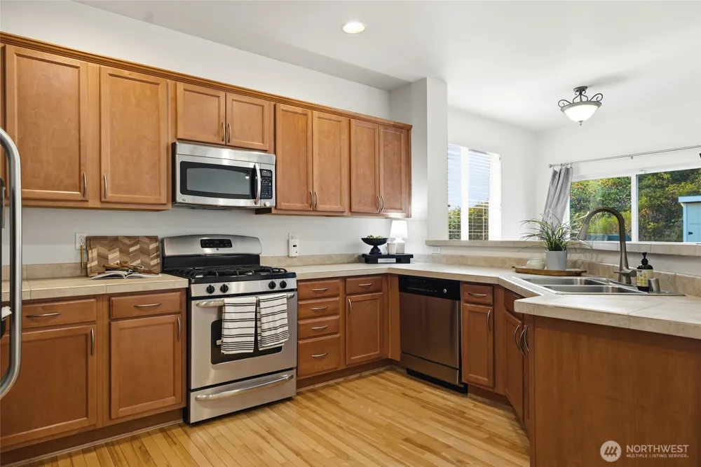 16403 22nd Street E Lake Tapps, WA 98391