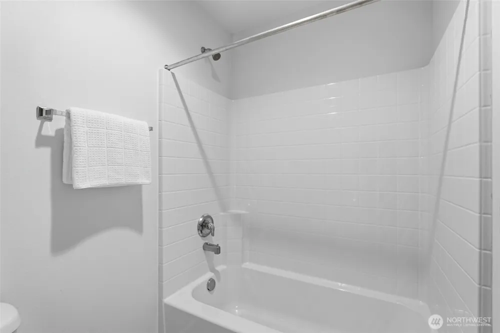 16403 22nd Street E Lake Tapps, WA 98391