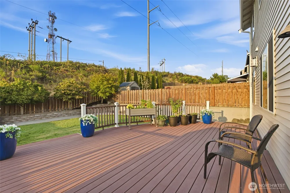 16403 22nd Street E Lake Tapps, WA 98391