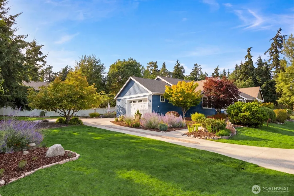211 Stromberg Avenue Port Townsend, WA 98368