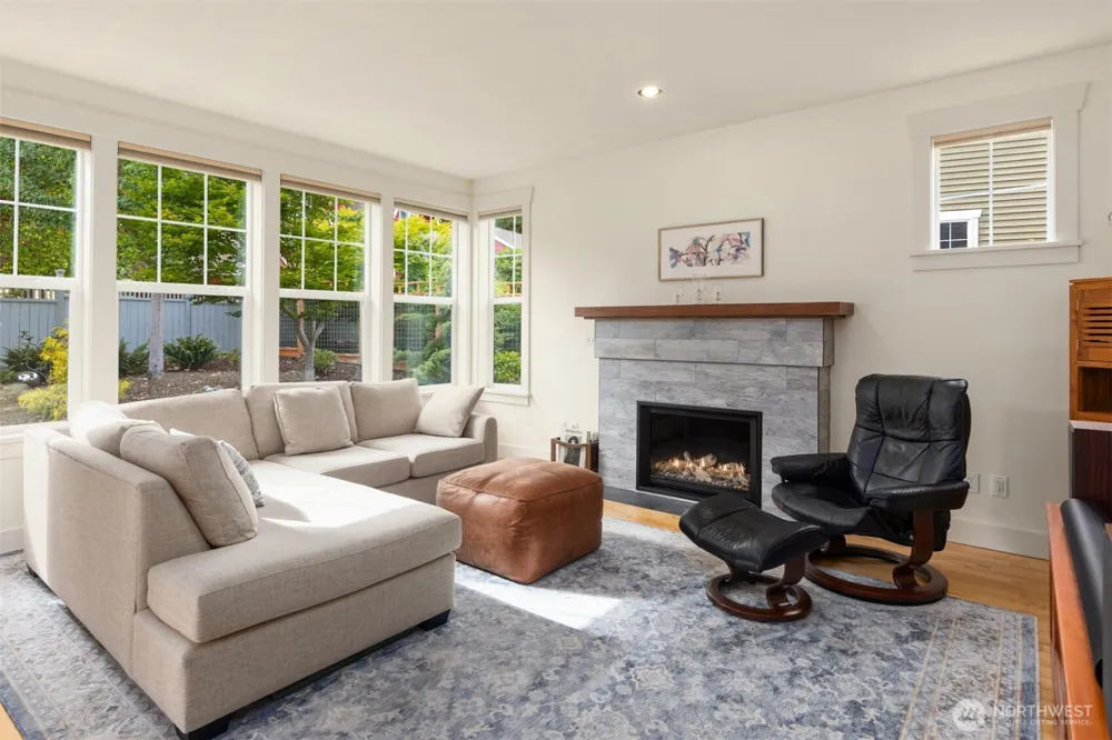 211 Stromberg Avenue Port Townsend, WA 98368
