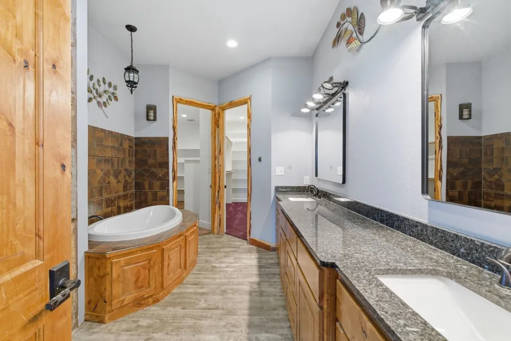 927 Prickly Pear Trail Gordon, TX 76453