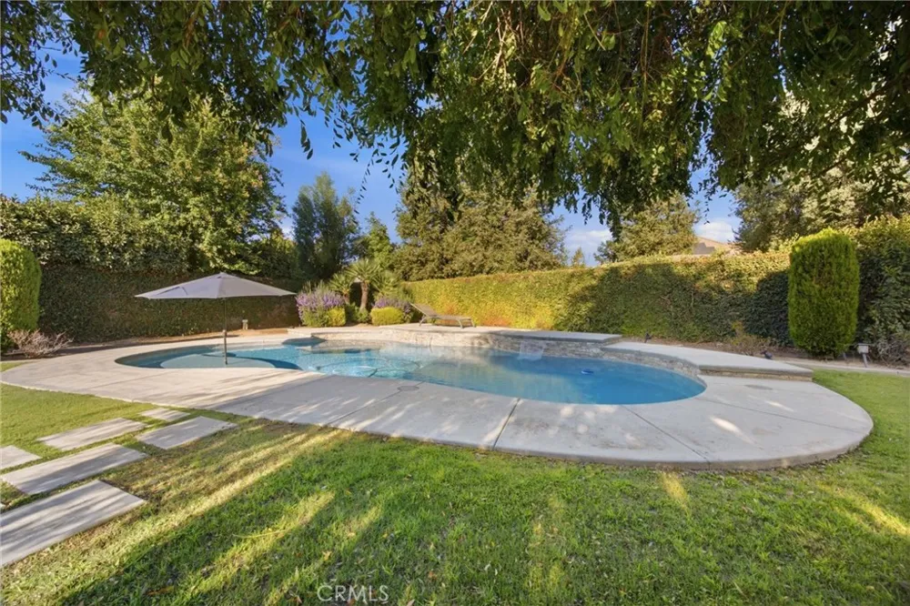2206 Ribble Valley Bakersfield, CA 93311