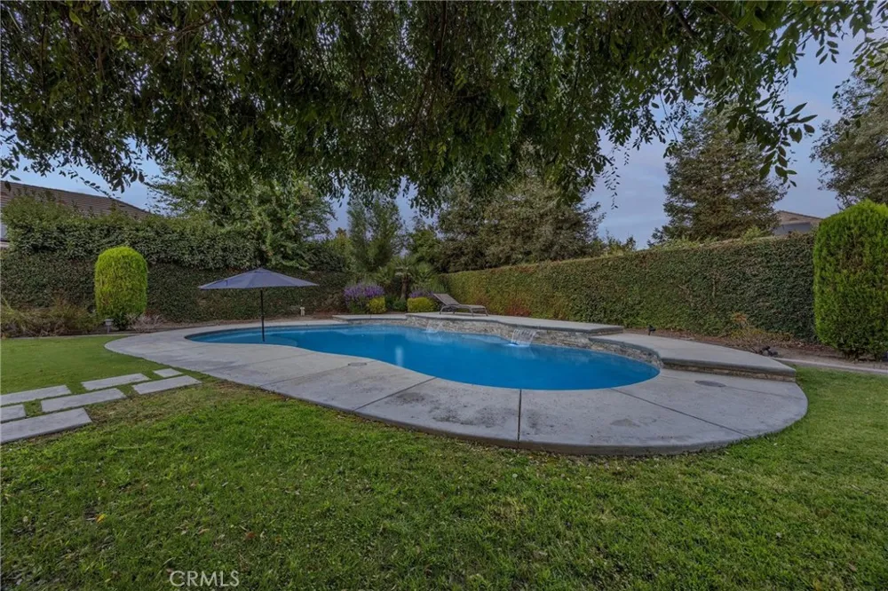 2206 Ribble Valley Bakersfield, CA 93311
