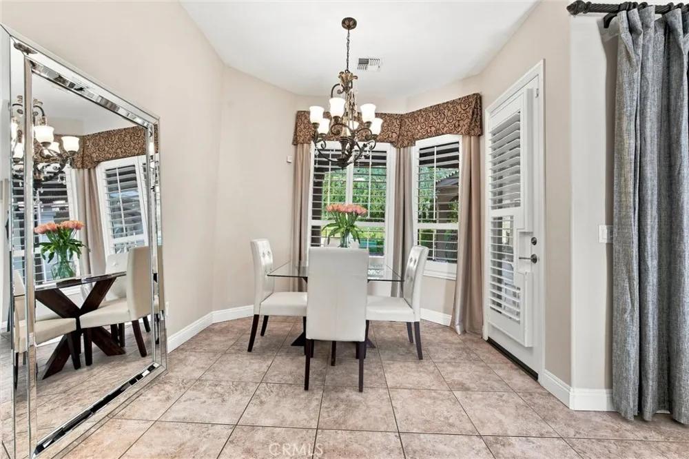 2206 Ribble Valley Bakersfield, CA 93311