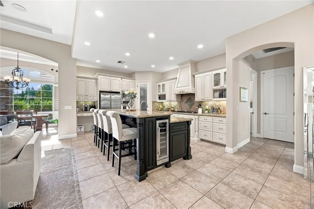 2206 Ribble Valley Bakersfield, CA 93311