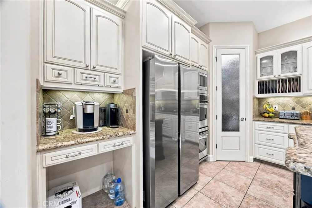 2206 Ribble Valley Bakersfield, CA 93311