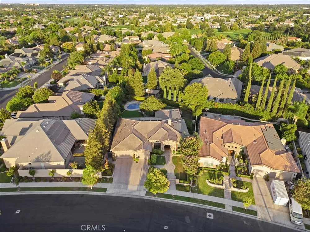 2206 Ribble Valley Bakersfield, CA 93311