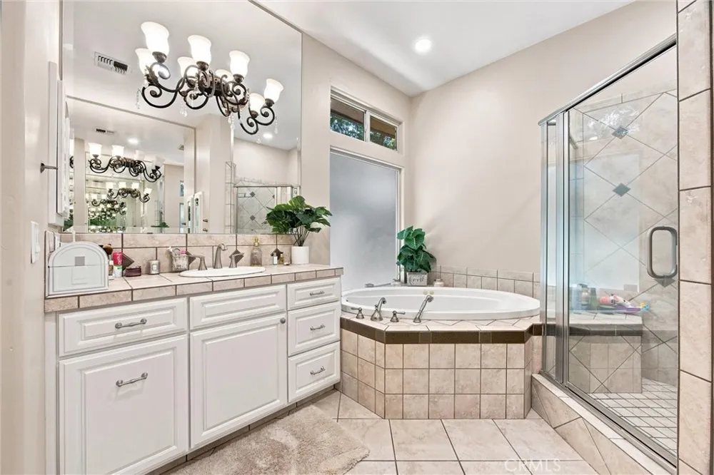 2206 Ribble Valley Bakersfield, CA 93311