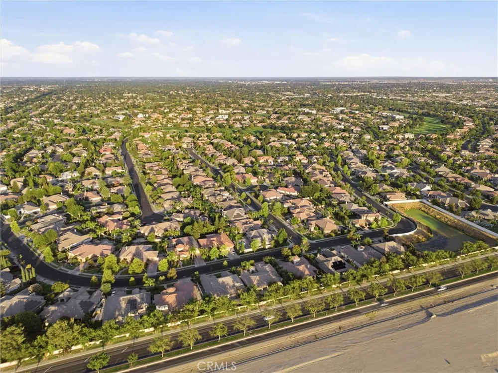 2206 Ribble Valley Bakersfield, CA 93311