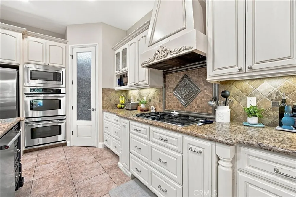 2206 Ribble Valley Bakersfield, CA 93311