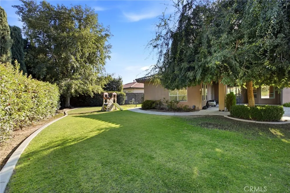 2206 Ribble Valley Bakersfield, CA 93311