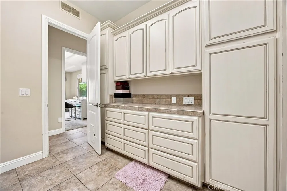 2206 Ribble Valley Bakersfield, CA 93311