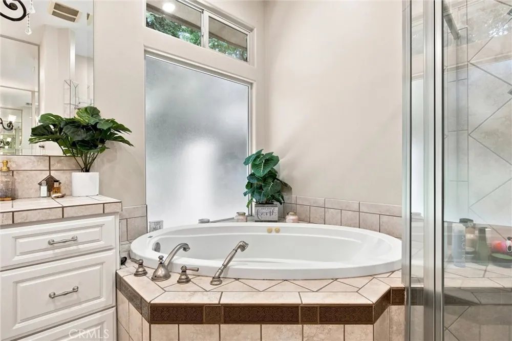 2206 Ribble Valley Bakersfield, CA 93311