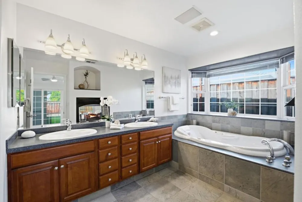 1402 Alpine Avenue Santa Clara, CA 95051
