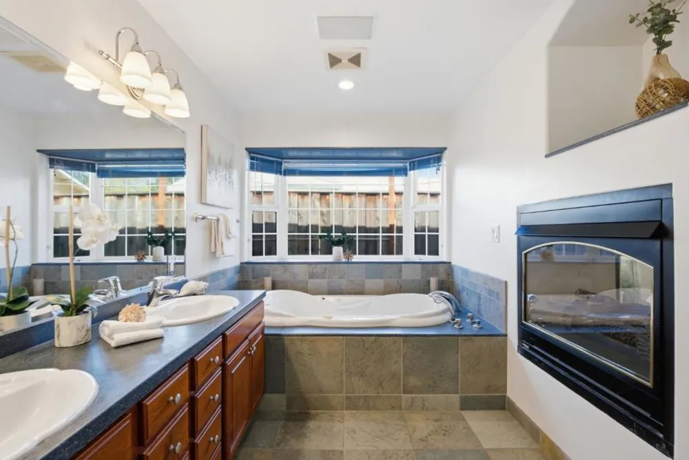 1402 Alpine Avenue Santa Clara, CA 95051