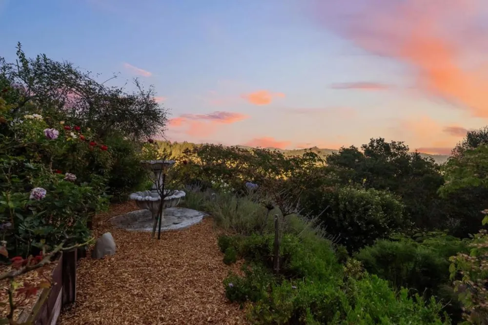 251 Starlight Terrace Santa Cruz, CA 95065