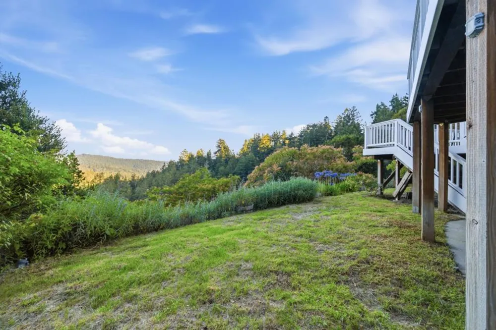 251 Starlight Terrace Santa Cruz, CA 95065