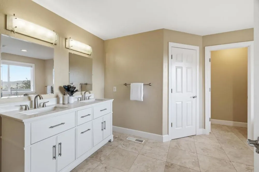 251 Starlight Terrace Santa Cruz, CA 95065