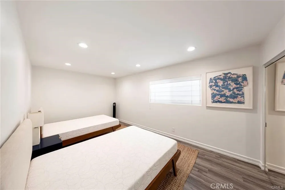 207 Cypress #A Newport Beach, CA 92661