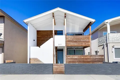 207 Cypress #A