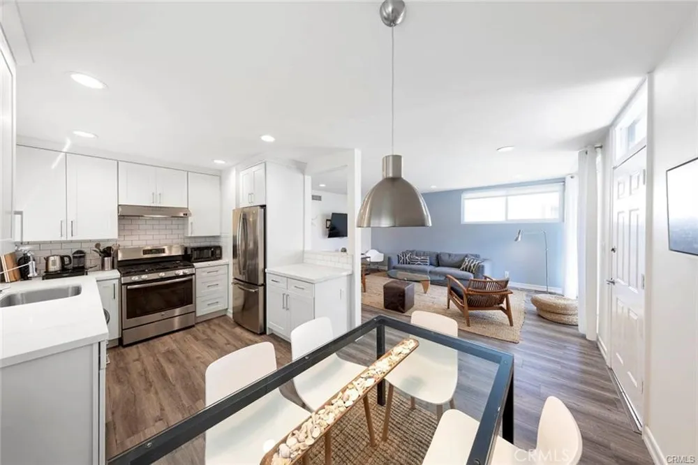 207 Cypress #A Newport Beach, CA 92661