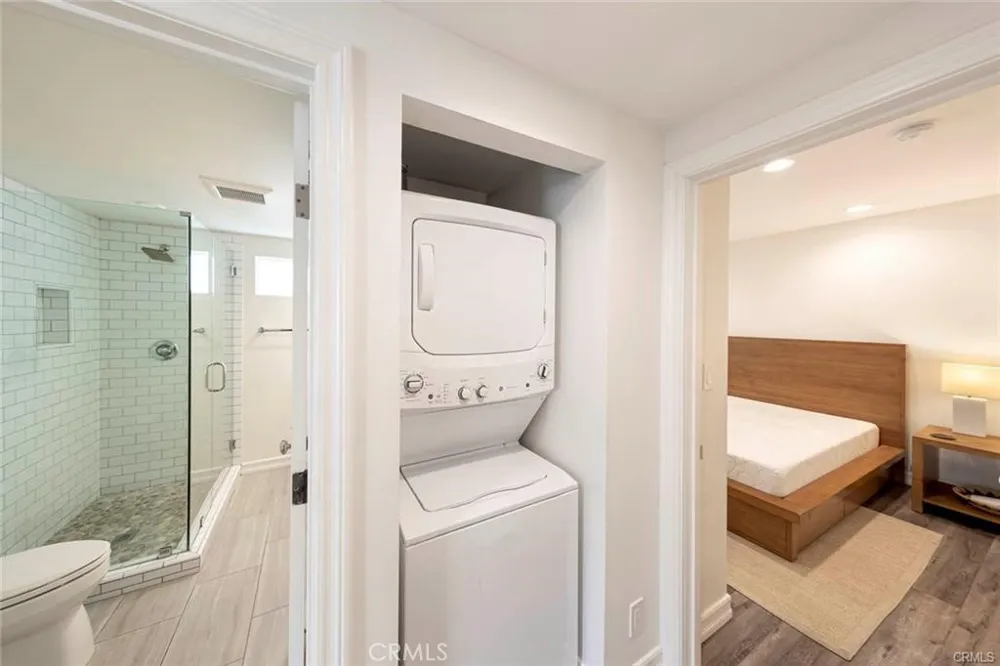 207 Cypress #A Newport Beach, CA 92661