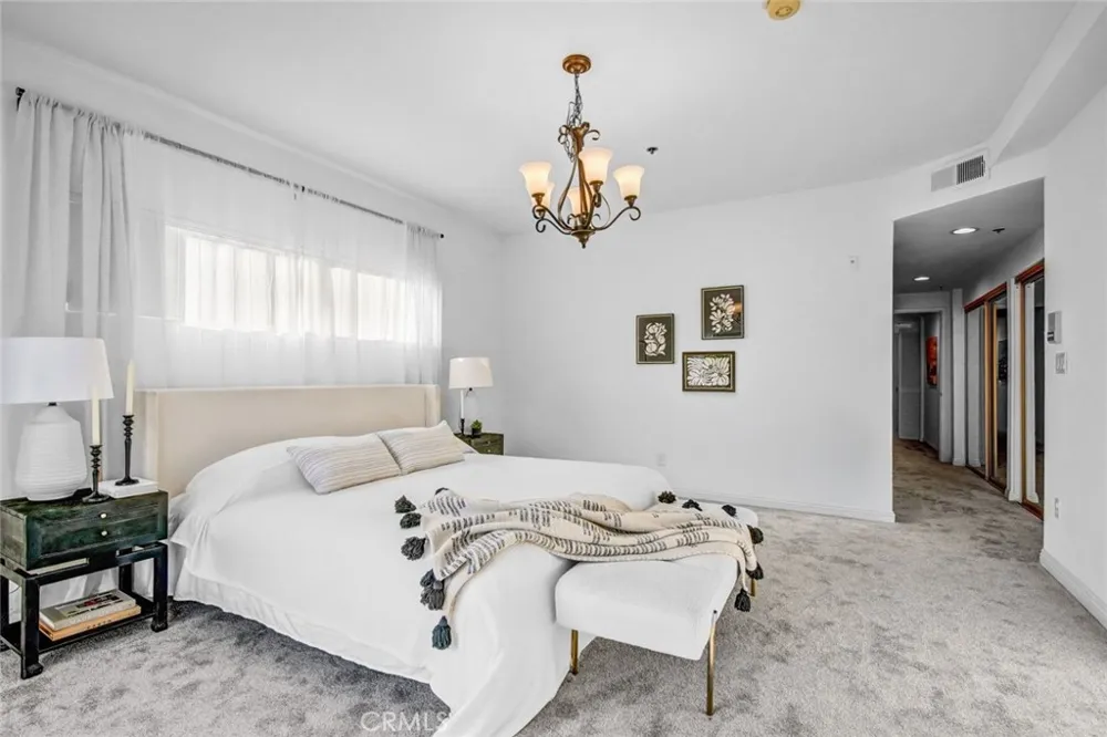 1921 Malcolm Los Angeles, CA 90025