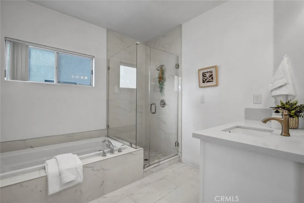 1921 Malcolm Los Angeles, CA 90025