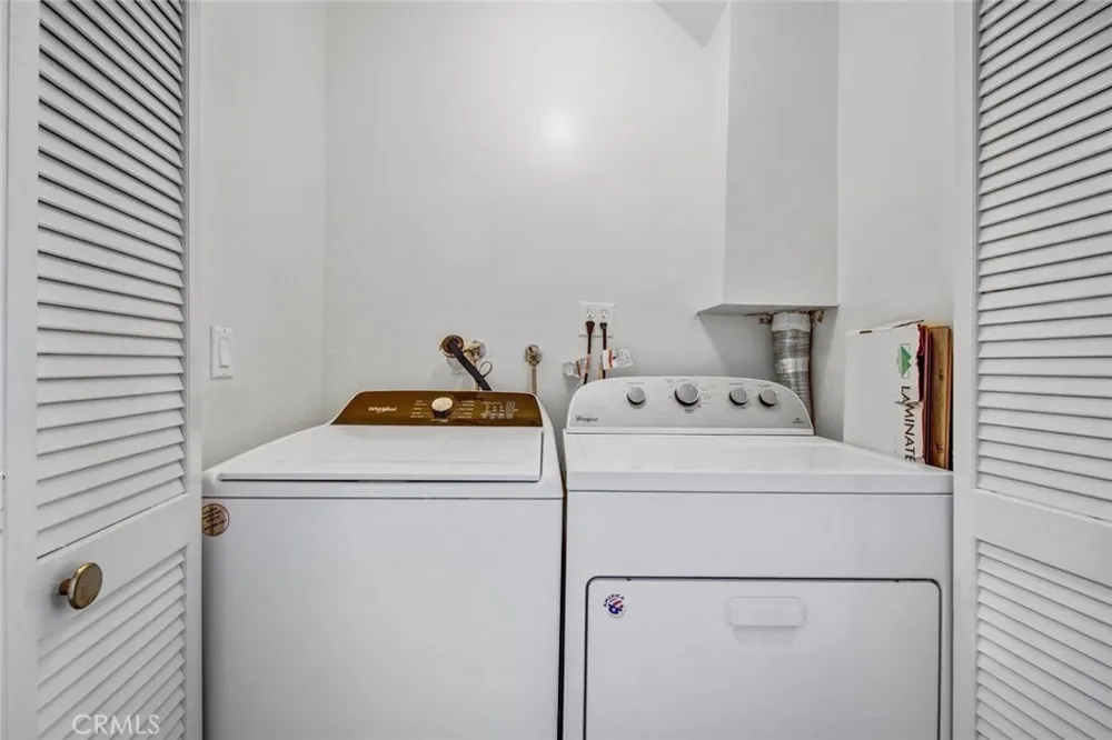 1921 Malcolm Los Angeles, CA 90025