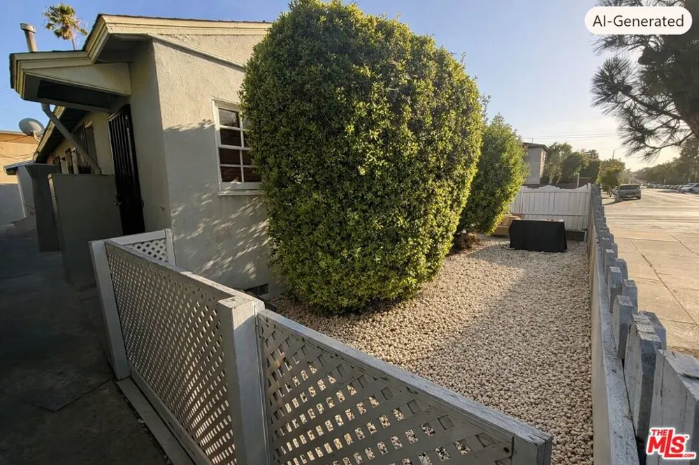 404 Venice Way Los Angeles, CA 90291