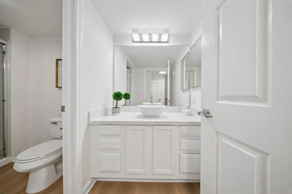 1400 El Camino Real #220 South San Francisco, CA 94080