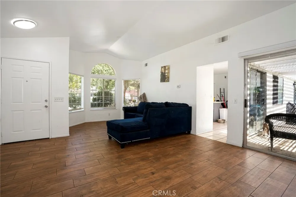 3030 Twincreek Avenue Palmdale, CA 93551