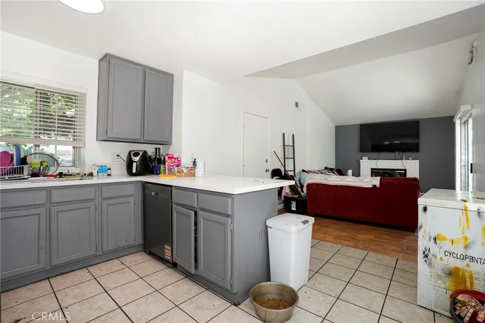 3030 Twincreek Avenue Palmdale, CA 93551