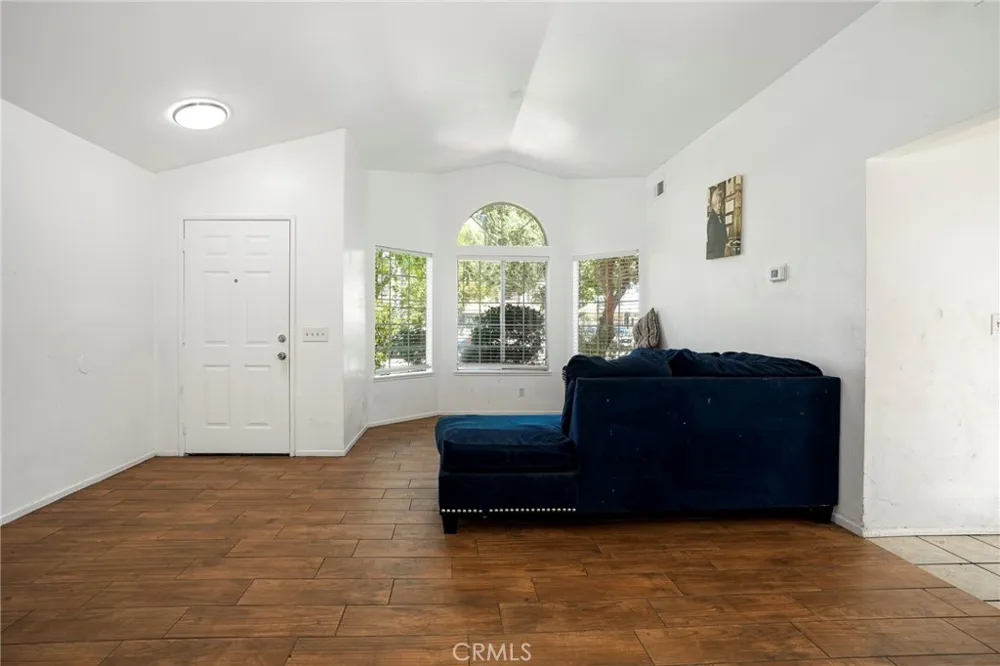 3030 Twincreek Avenue Palmdale, CA 93551