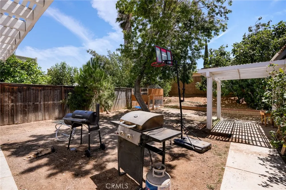 3030 Twincreek Avenue Palmdale, CA 93551