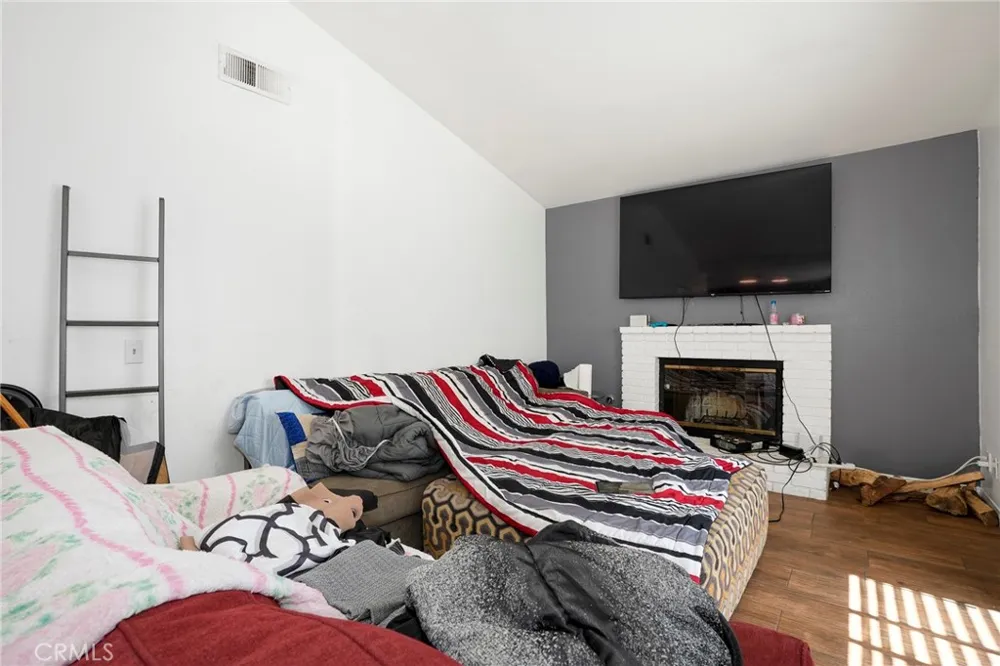 3030 Twincreek Avenue Palmdale, CA 93551