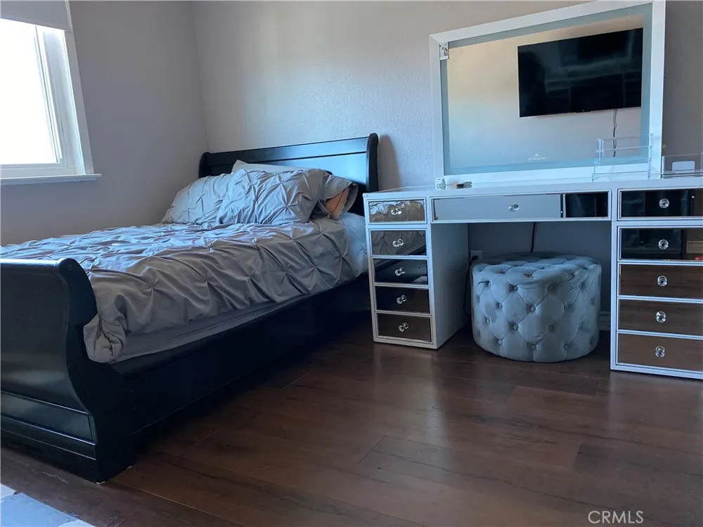 11753 Malagon Fontana, CA 92337