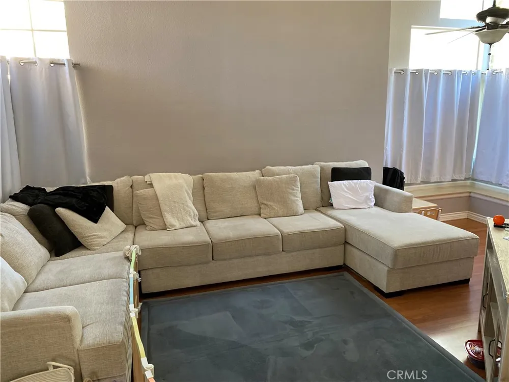 11753 Malagon Fontana, CA 92337