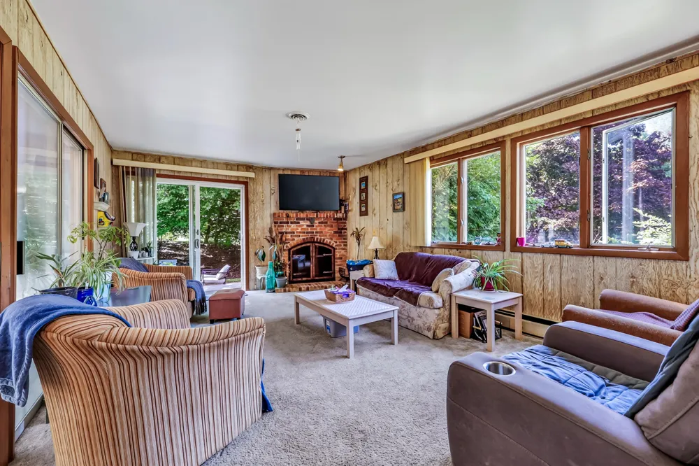 8183 W Cleveland Road Claybanks Township, MI 49446