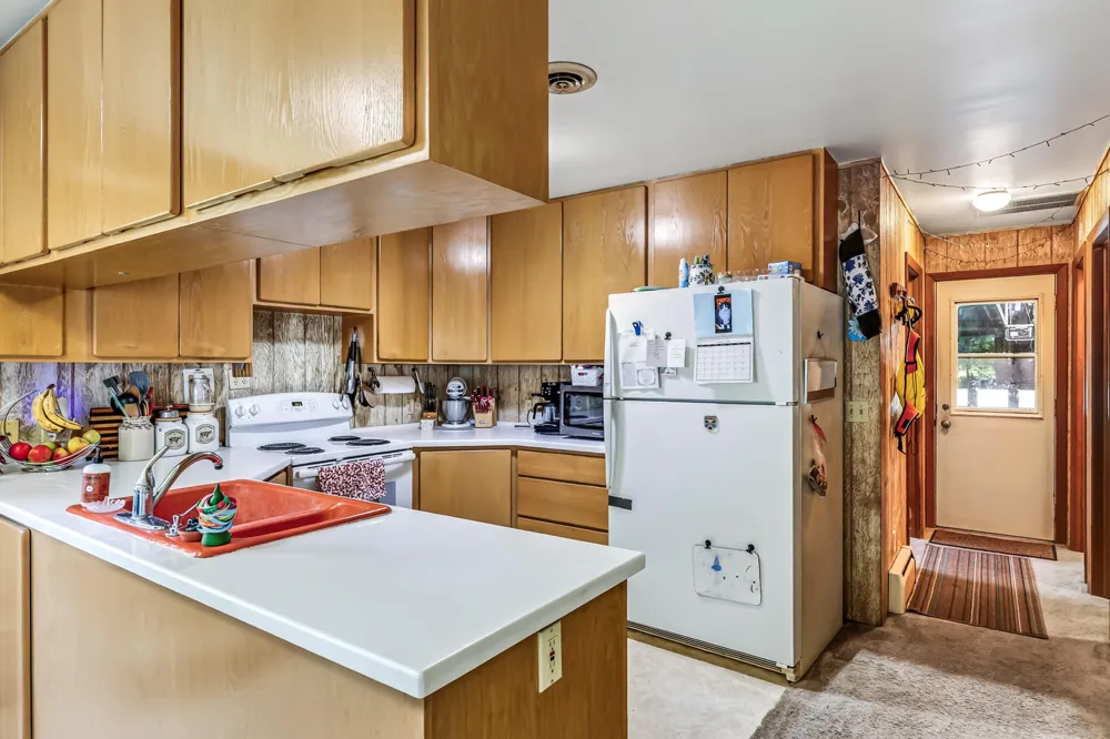 8183 W Cleveland Road Claybanks Township, MI 49446