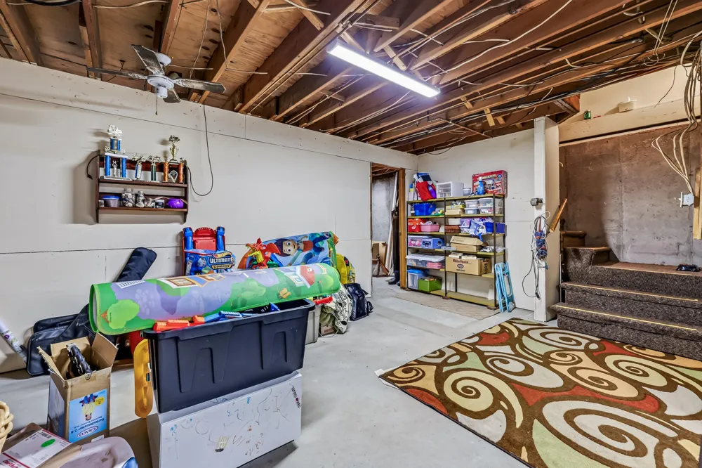 8183 W Cleveland Road Claybanks Township, MI 49446