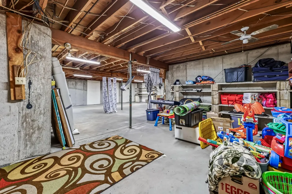8183 W Cleveland Road Claybanks Township, MI 49446