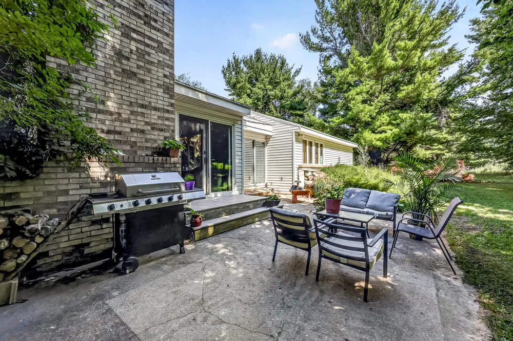 8183 W Cleveland Road Claybanks Township, MI 49446