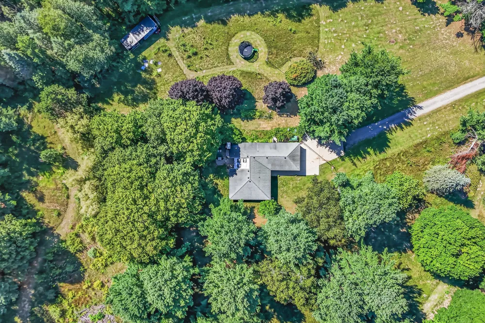 8183 W Cleveland Road Claybanks Township, MI 49446