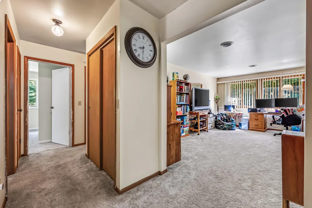 8183 W Cleveland Road Claybanks Township, MI 49446