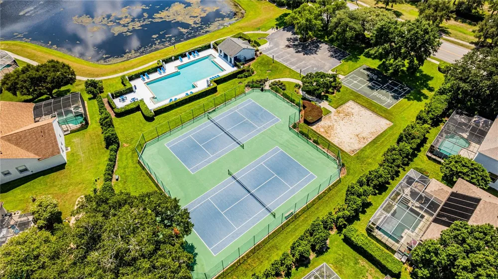 10355 EMERALD WOODS AVENUE Orlando, FL 32836