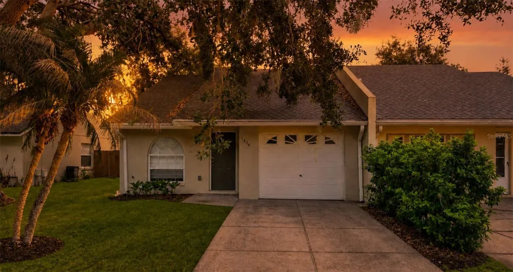 1434 SHIRLEY DRIVE Lakeland, FL 33810