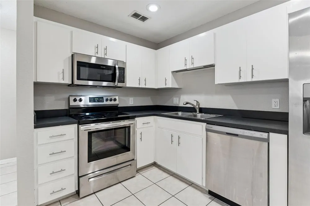 1434 SHIRLEY DRIVE Lakeland, FL 33810